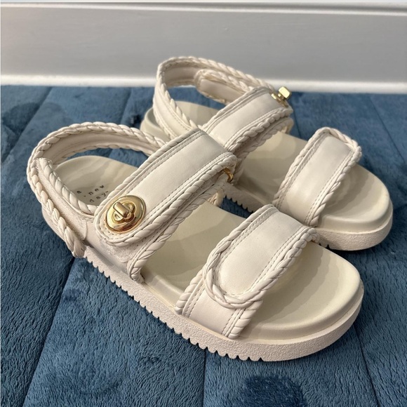 a new day Cream Sandals - Picture 2 of 4